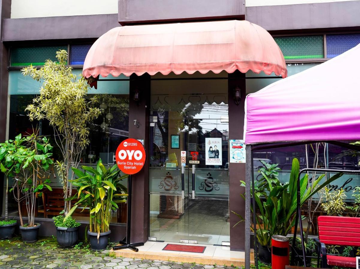 Oyo Flagship 91295 Suria Syariah Hotel Bandung