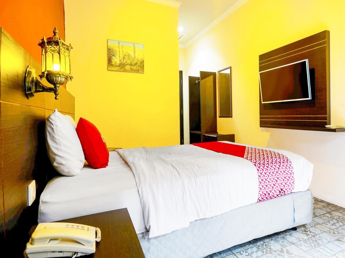 Oyo Flagship 91295 Suria Syariah Bandung