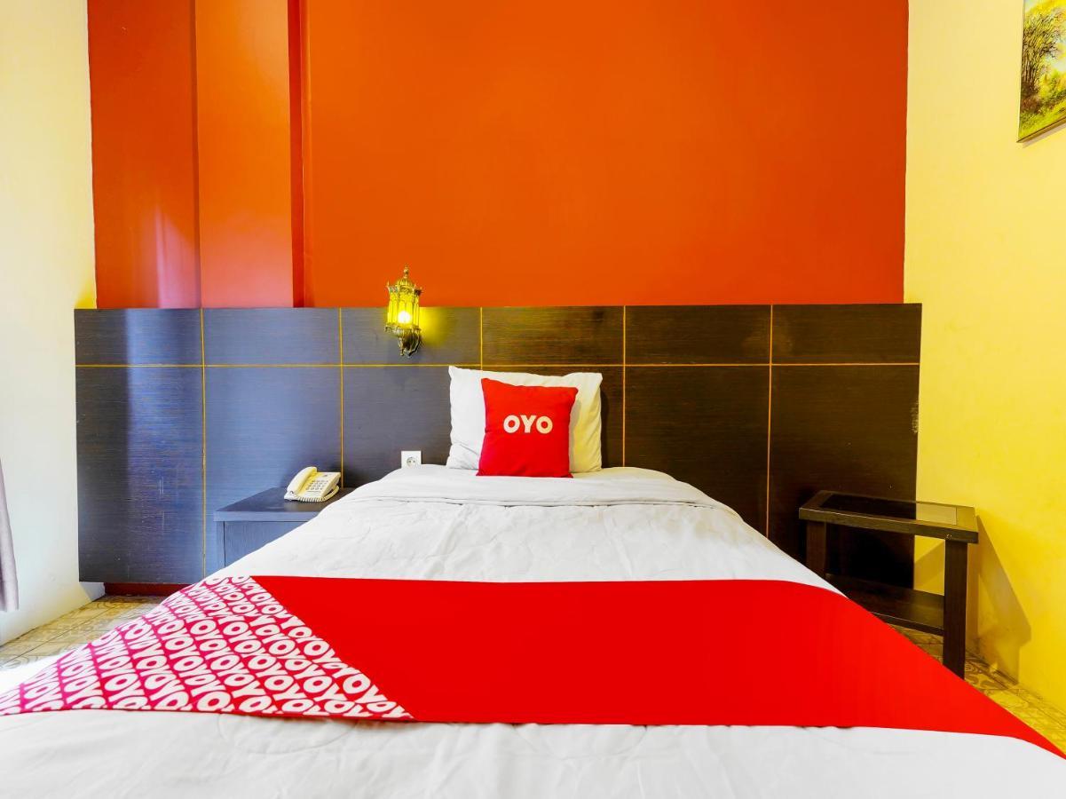 Oyo Flagship 91295 Suria Syariah Hotel Bandung